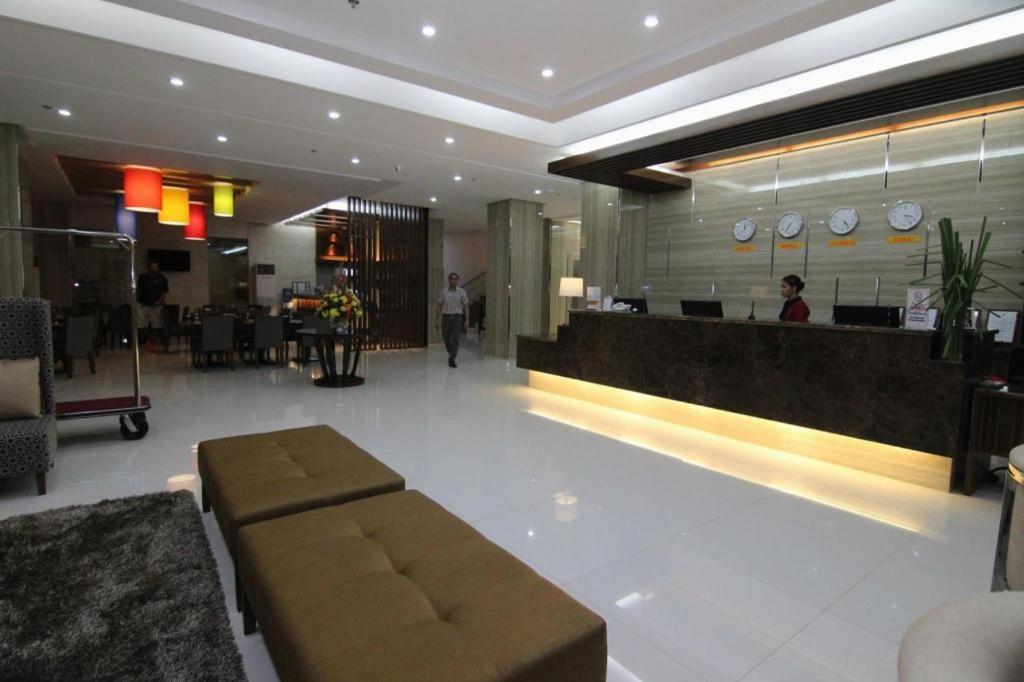 District 21 Hotel Iloilo City Bagian luar foto
