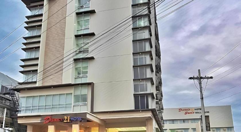 District 21 Hotel Iloilo City Bagian luar foto